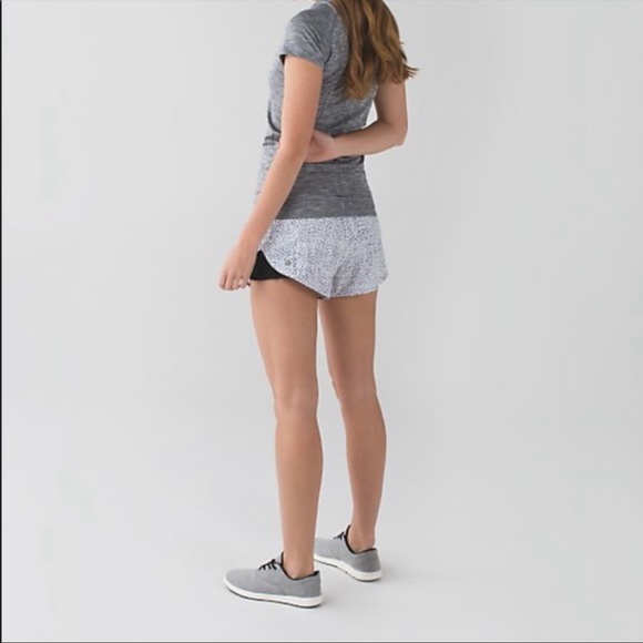 Lululemon | play of the pleats shorts - Picture 2 of 10